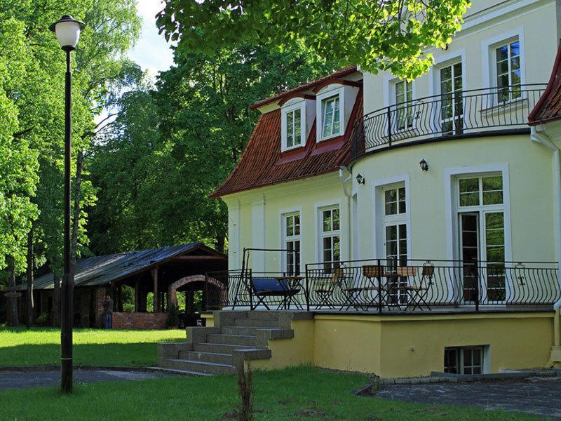 Hotel Ksiezycowy Dworek Ketrzyn Exterior photo