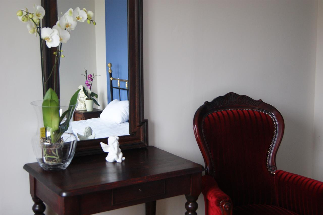 Hotel Ksiezycowy Dworek Ketrzyn Room photo