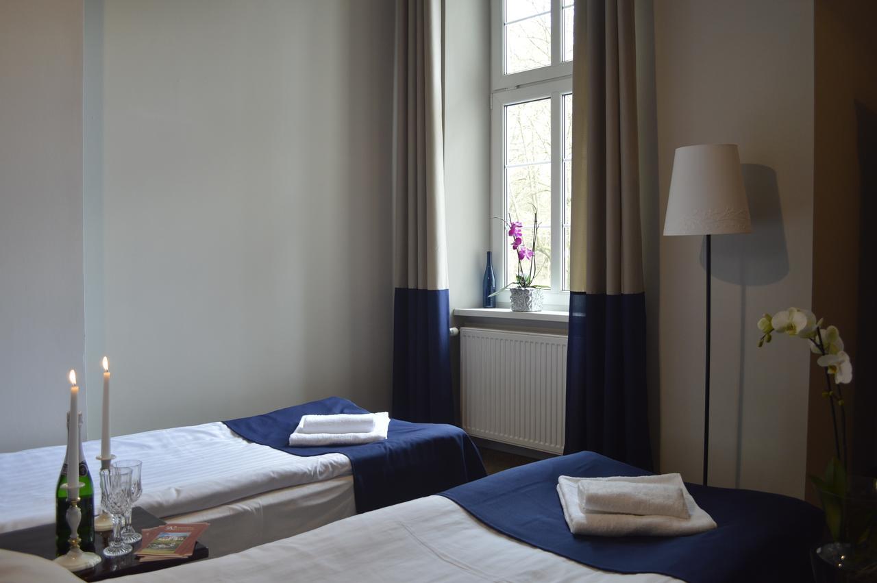 Hotel Ksiezycowy Dworek Ketrzyn Room photo
